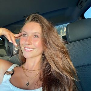 Hello, I’m Malea owner of Aster and Luna. I sell affordable tarnish-free jewelry